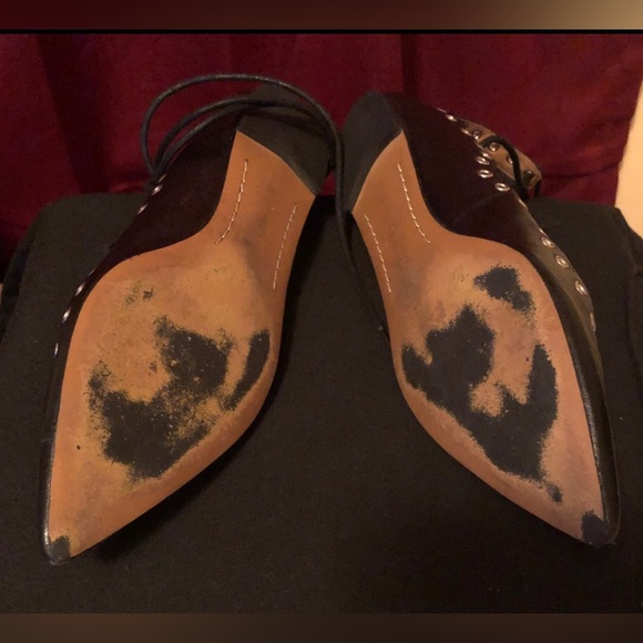 ZARA Woman
Black Pointed Toe
Grommet Lace Up Leather Flats Size 38 - Picture 7 of 11